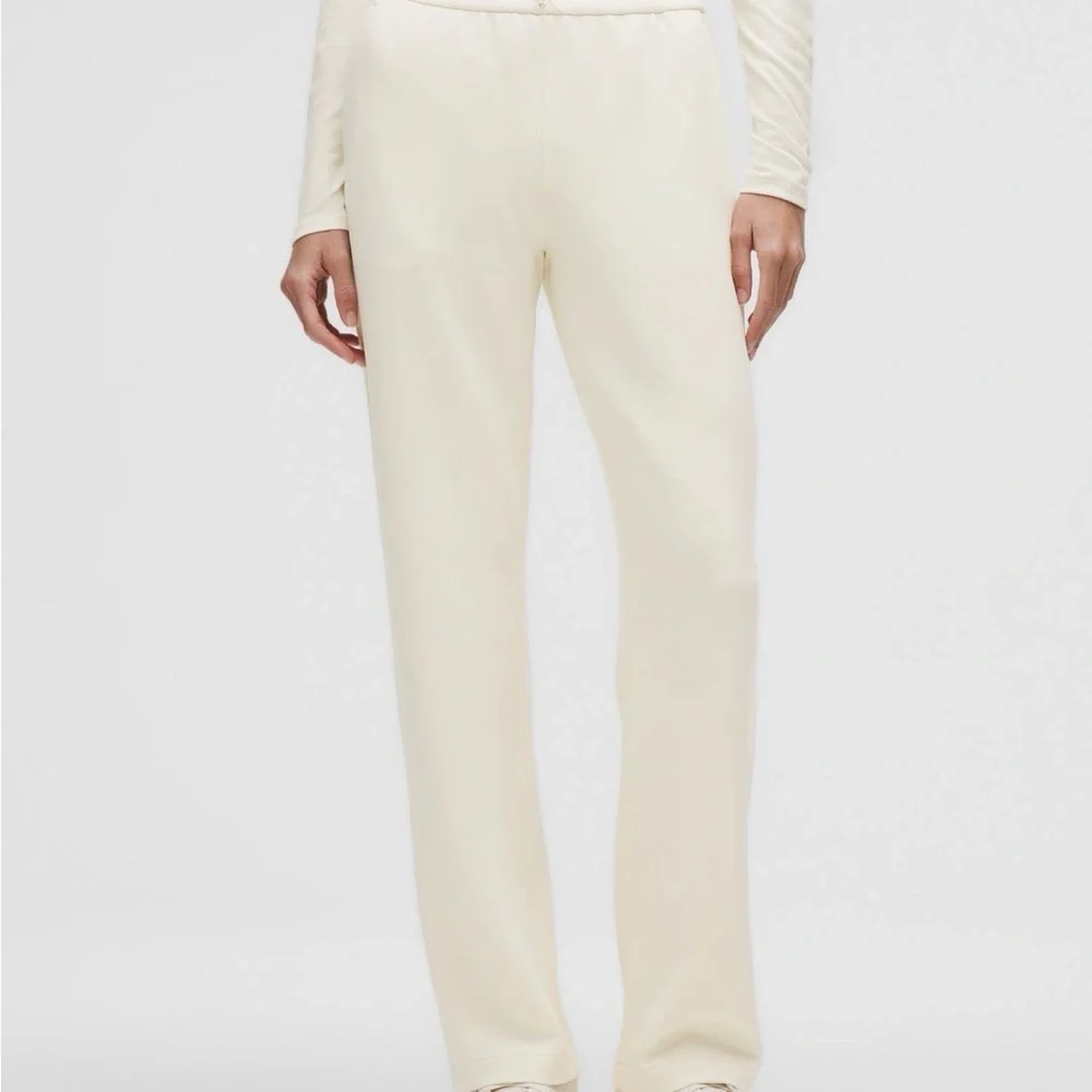 Lululemon Softstreme Pants - New w/out tags - Picture 2 of 7